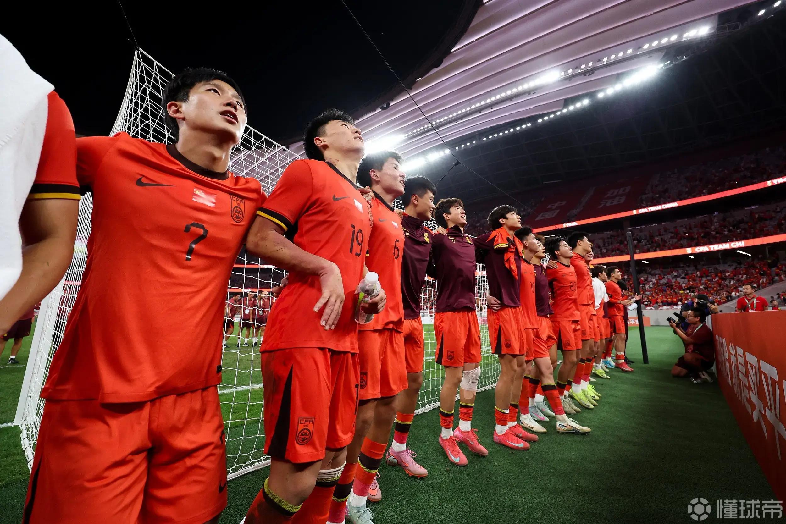 包含亚洲杯队主教练发声，誓言带队登顶的词条