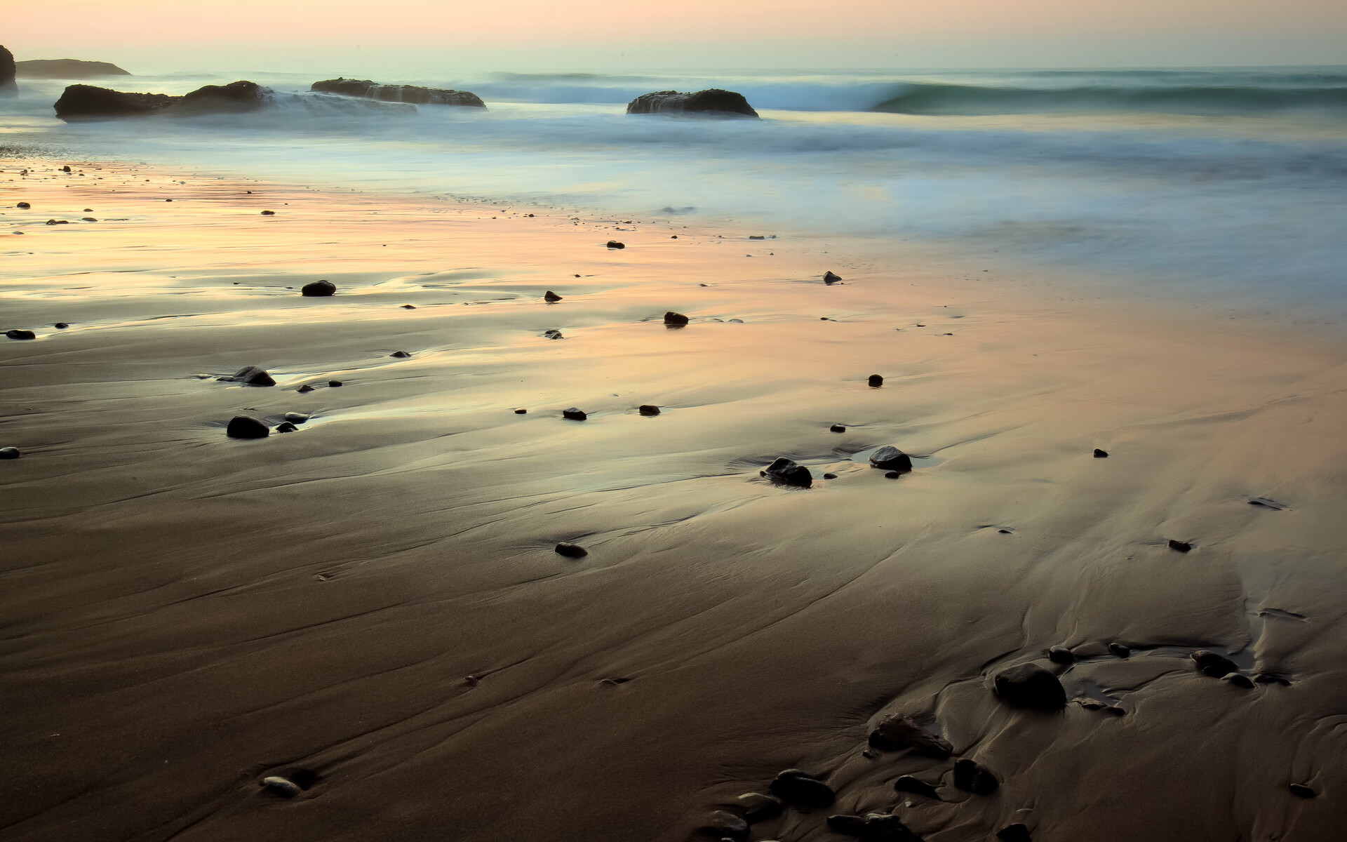 双线狂飙，AC米兰压哨绝杀映衬佩德里新王登基之战