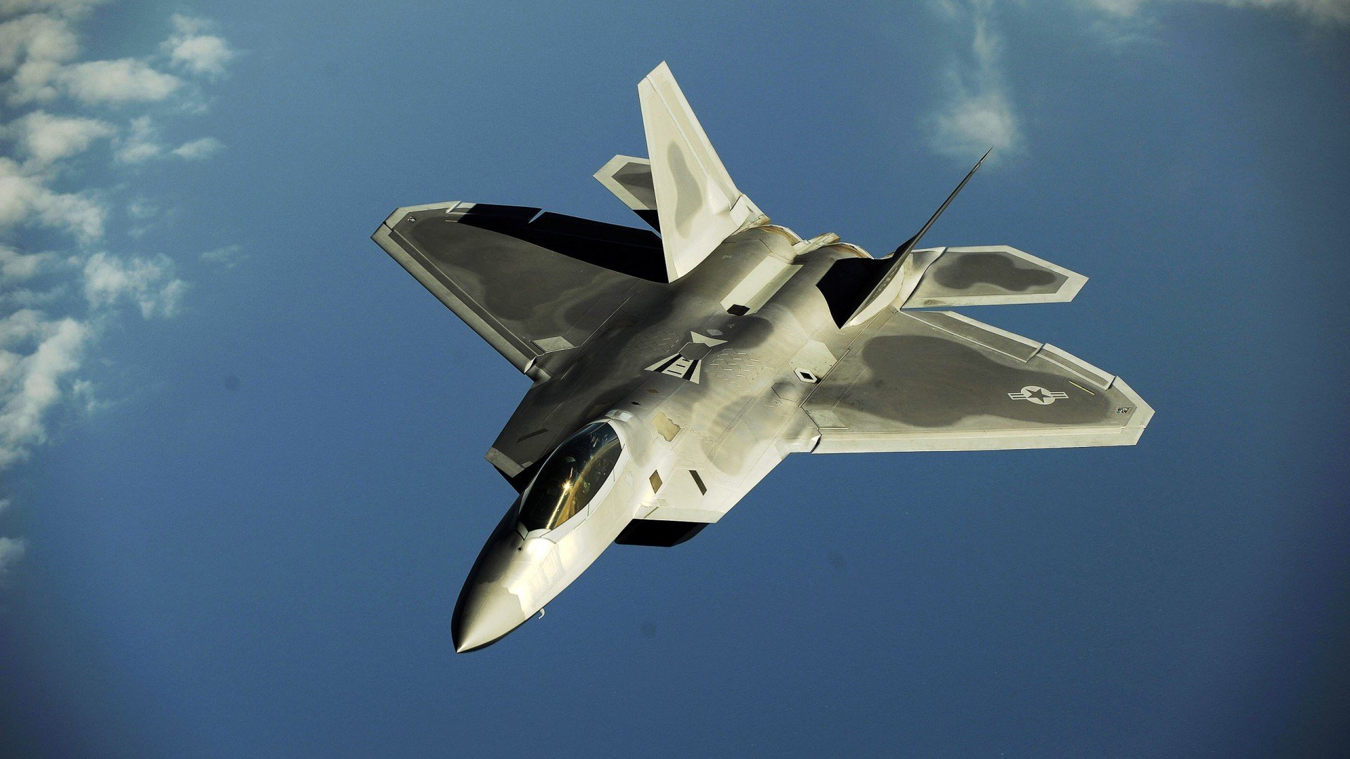 摩纳哥悬崖边的命运游戏，凯恩一脚定乌克兰，改写的不只是比分