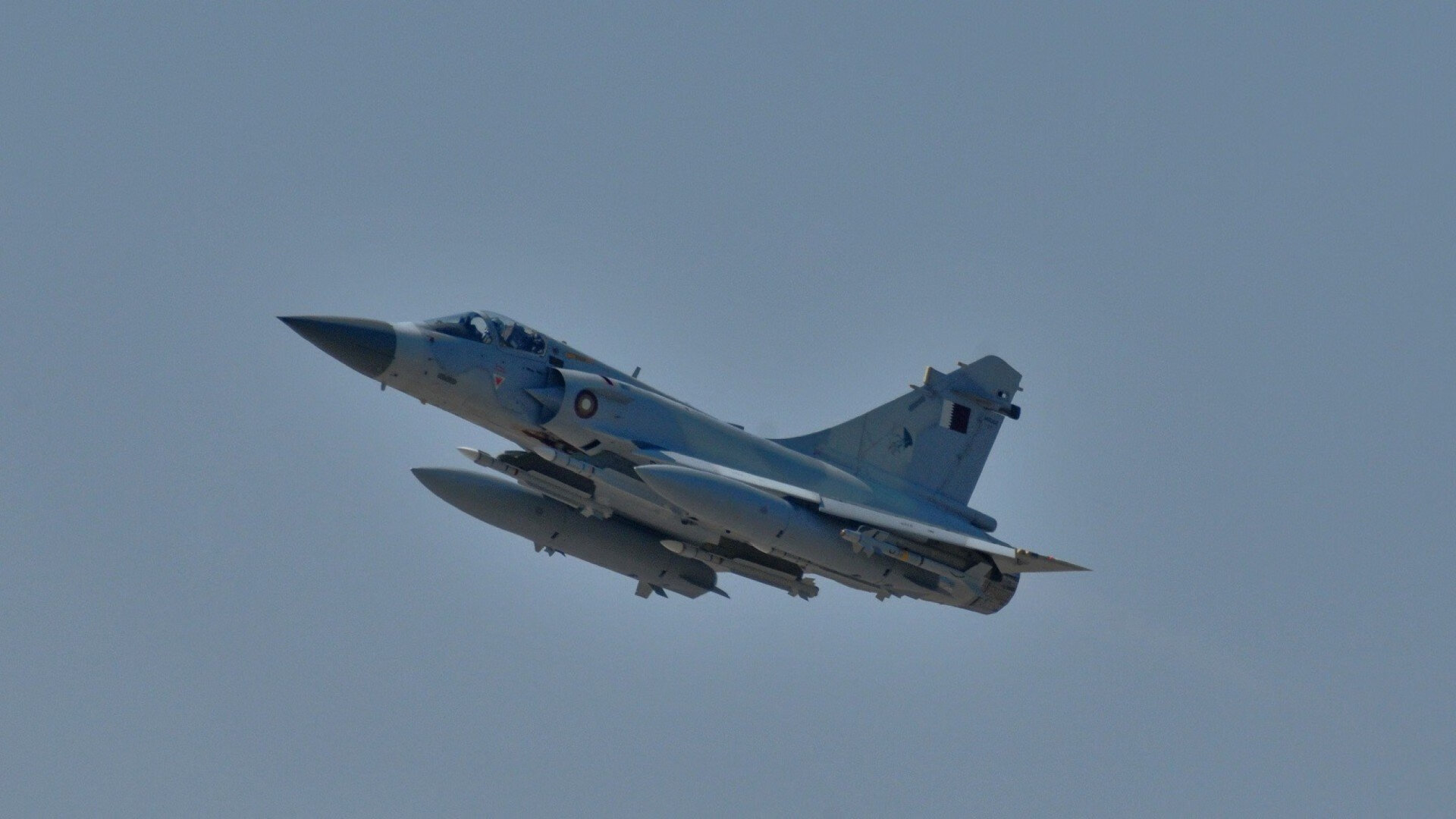 翡冷翠的叹息与洪都拉斯的泪，一扇门，冰火两重天